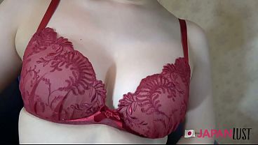 Cewek Jepang Bongsor Dikocok Habis Sampai Kontolnya Penuh Di Memek.