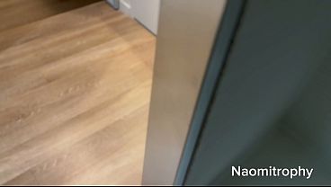Liburan Ngewe Sama Cewek Tiri, Naomi Noel—sange Banget Rasanya!