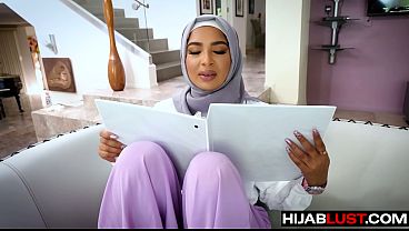 Hijab Montok Belajar Ngewe Biar Makin Betah, Ngentot Sampai Muncrat.