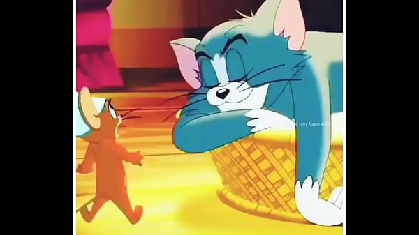 Tom Sama Jerry Lagi Main Kejar-kejaran, Tapi Kali Ini Si Tikus Ngajak Ngentot Di Kolong Kasur, Gerakannya Bikin Ngilu Dan Nikmat Banget.