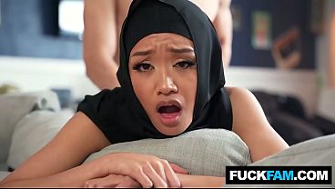 Hijabi Diajarin Budaya Amerika Sama Jade Kimiko, Parker Ambrose—bikin Mendingan Panas Sampai Crottt