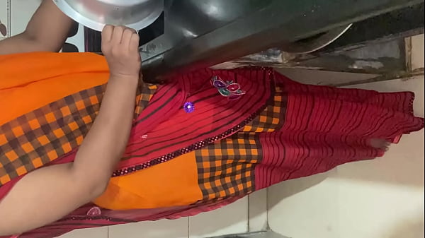 Bhabhi Ko Kitchen Se Bedroom Me Bulakar Chod Diya, Devar Ne Garam Karke Choda, Sexy Voice Wala Viral Hindi Sex Mms
