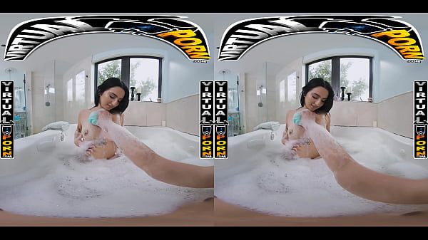 Virtual Porn – Kiana Kumani Mandi Basah Kuyup, Berubah Jadi Aksi Ngentot Ngeces Bareng Kakak Tiri