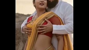 Desi Bhabhi Saree Nya Nyempit, Susu Gede Dipencet-pencet, Romansa Makin Panas.