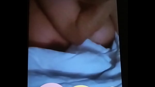 Ibu Rumah Tangga Arab Pamer Tetek Montok Ke Bule Desi Di Dubai, Bikin Si Cowok Ngiler