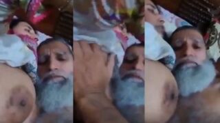 Bajingan Tua Ngewe Mantu Sendiri Di Desa Bangladesh, Crotnya Muncrat Di Memek Basah