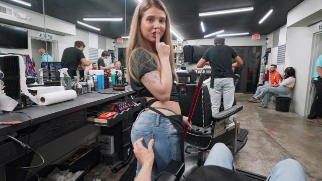 Barbershop Mofos, Ngocok Sambil Cukur, Memek Basah Kena Gunting