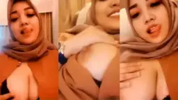 Jilbab Cantik Toge Sange Bikin Kontol Makin Tegang Pengen Robek.