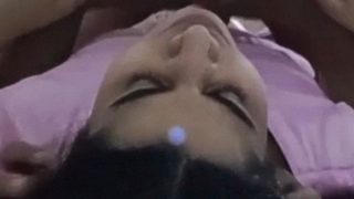 Pasangan Di Ranjang Saling Buka-bajunya, Video Ngentot Rumahan Bikin Makin Greget