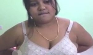 Tontonan Langsung Cewek India Bugil, Goyang-goyang Panas Bikin Makin Tegang.