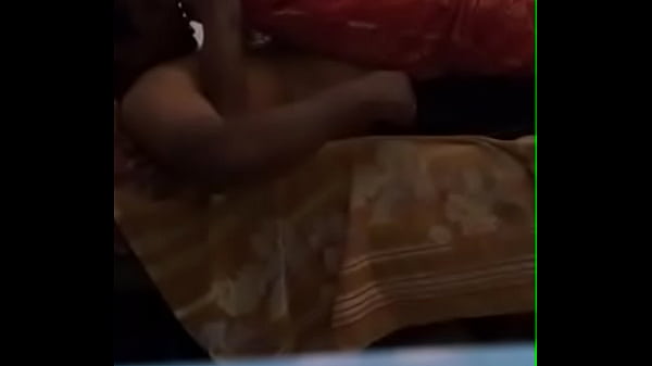 Desi Istri Di Atas, Goyangin Sange Sampe Muncrat Keluar Semua