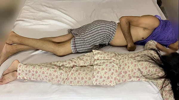 Ibu Mertua Dan Aku Tidur Seranjang, Ngegas Semalaman Sampai Pagi Buta.