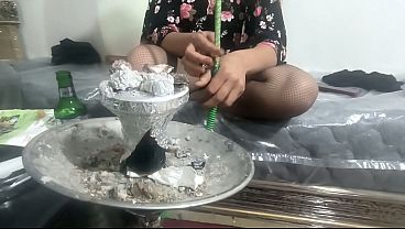 بوسة عراقية شرموطة بتتناك من كسها وطيزها نار عربية سكس جامد نيك جديد