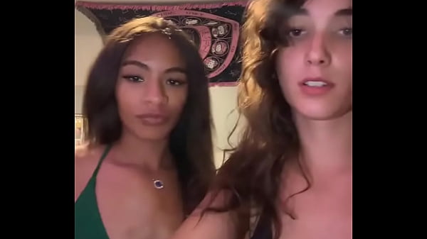 Live Ig Sekarang, Lagi Horny Banget, Siapin Jari Buat Main-main Sama Pussyku Yang Basah.