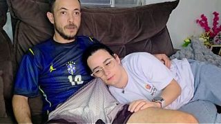 Kakak Tiri Digoda Habis-habisan Sama Adik Tiri Sambil Nonton Timnas Brasil, Makin Panas Makin Basah.