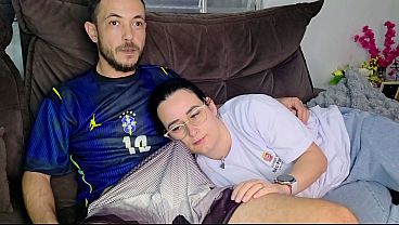 Kakak Tiri Digoda Habis-habisan Sama Adik Tiri Sambil Nonton Timnas Brasil, Makin Panas Makin Basah.