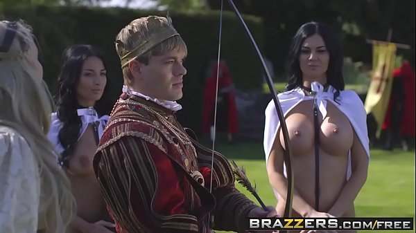 Brazzers – Badai Raja-raja Porno Parodi, Anissa Kate, Jasmine Jae, Dan Ryan R Siap Mengocok Habis Kontolmu Sampai Tumpah!