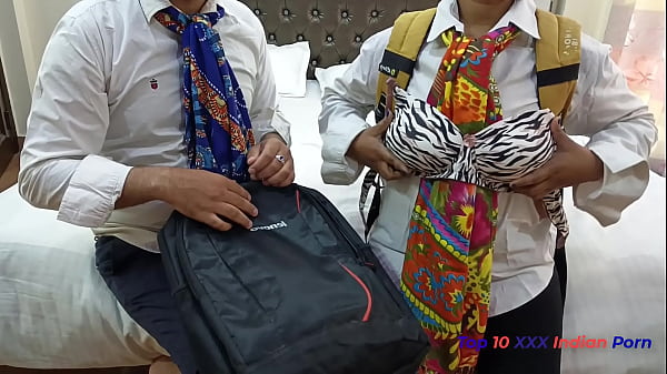 Gadis Desi Polos Digebrak Habis-habisan Sama Mahasiswa Bejat Di Hotel Oyo, Baru Pertama Ketemu Langsung Ngentot Brutal