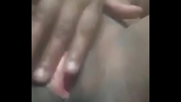 Cewek Tamil India Baru Lagi Mainin Memek Sampai Basah